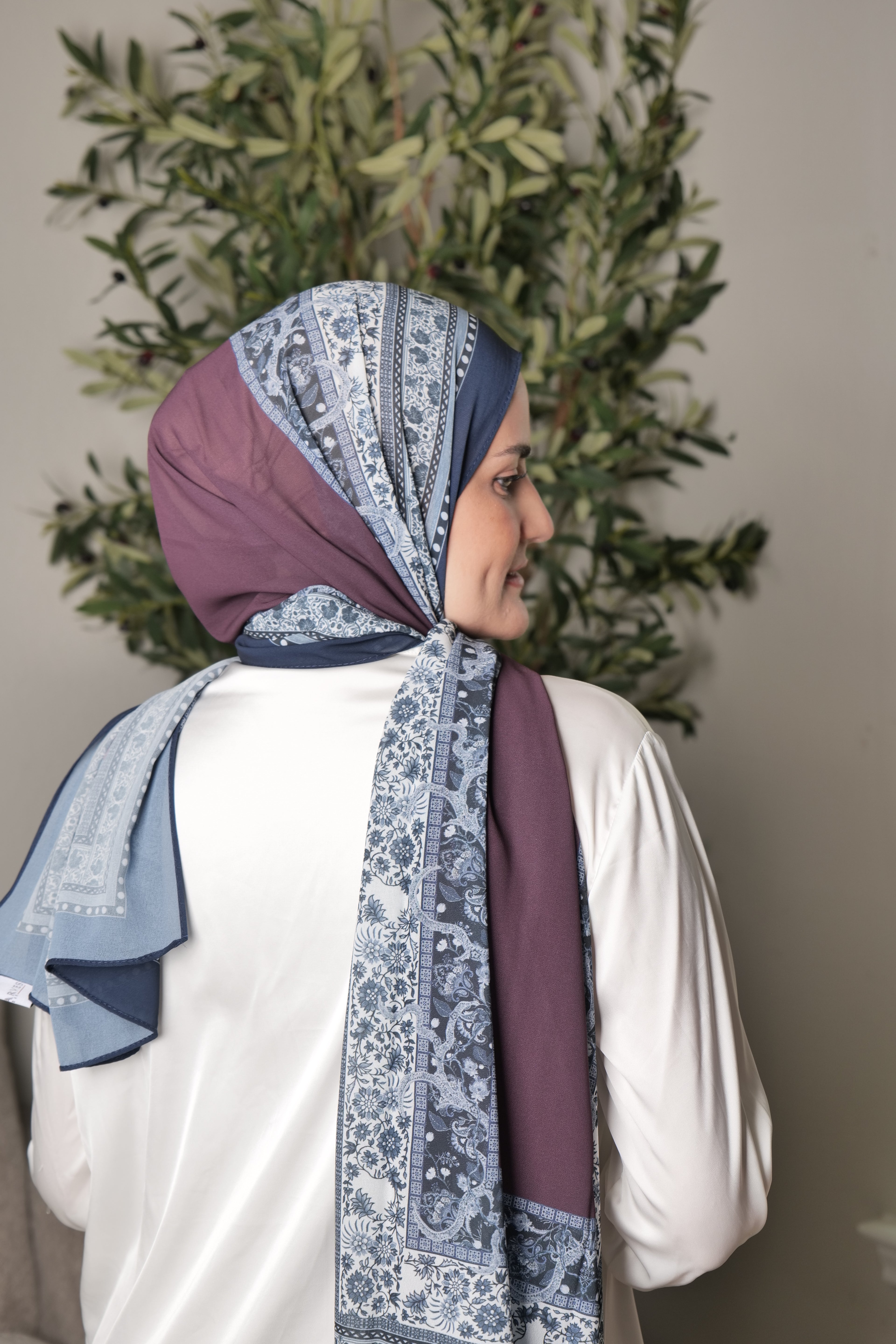 Printed Chiffon - Aubergine Arabisc