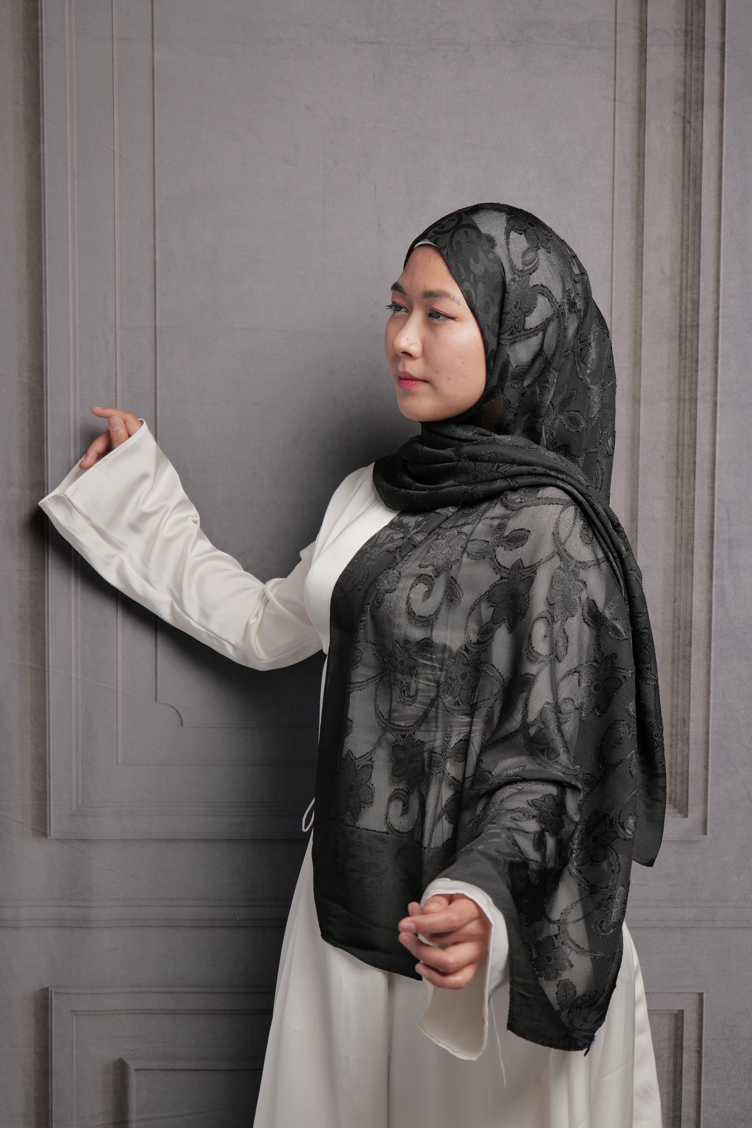Bridal Jacquard Hijab - Black