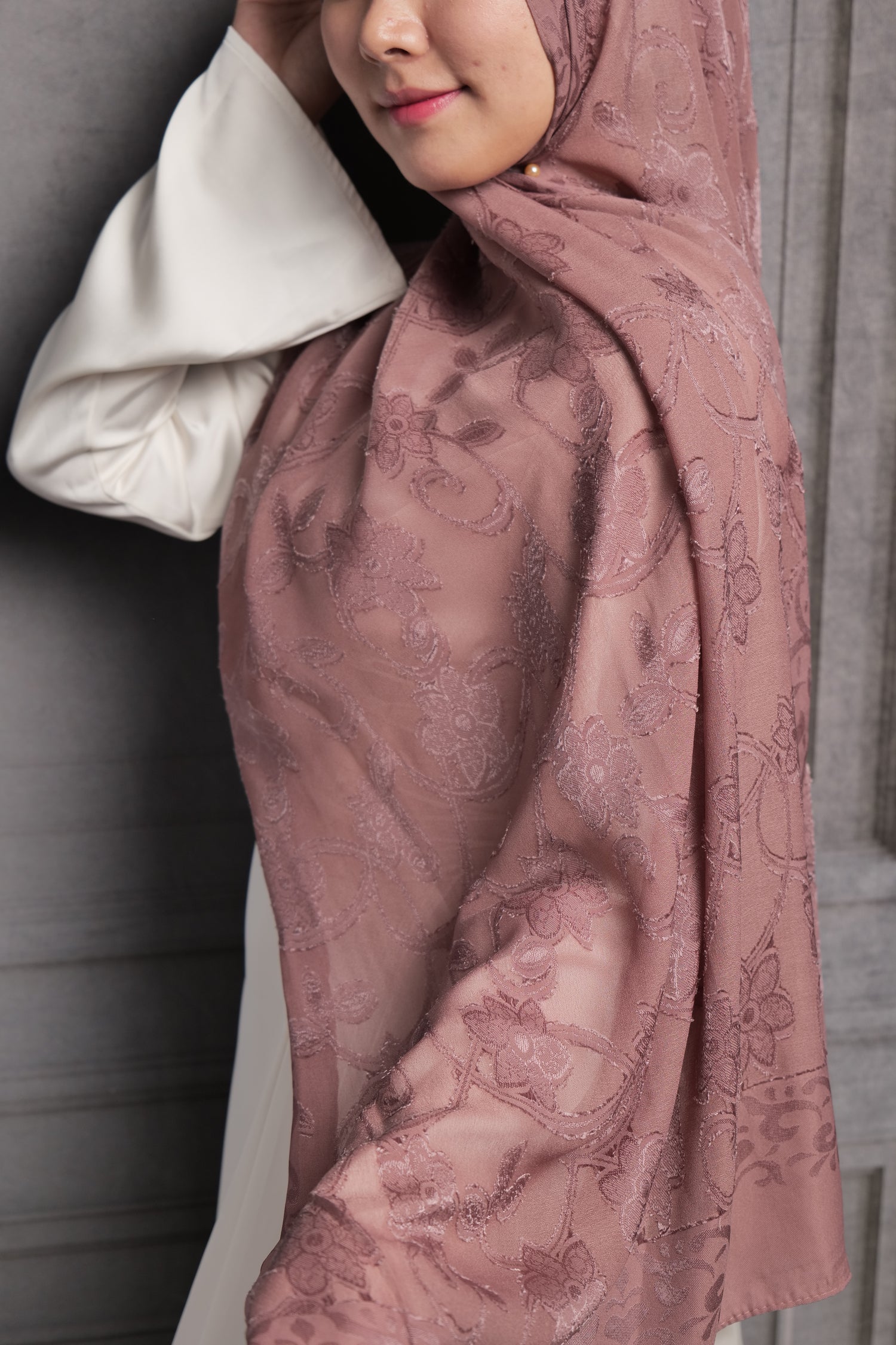 Bridal Jacquard Hijab - Mauve Rose