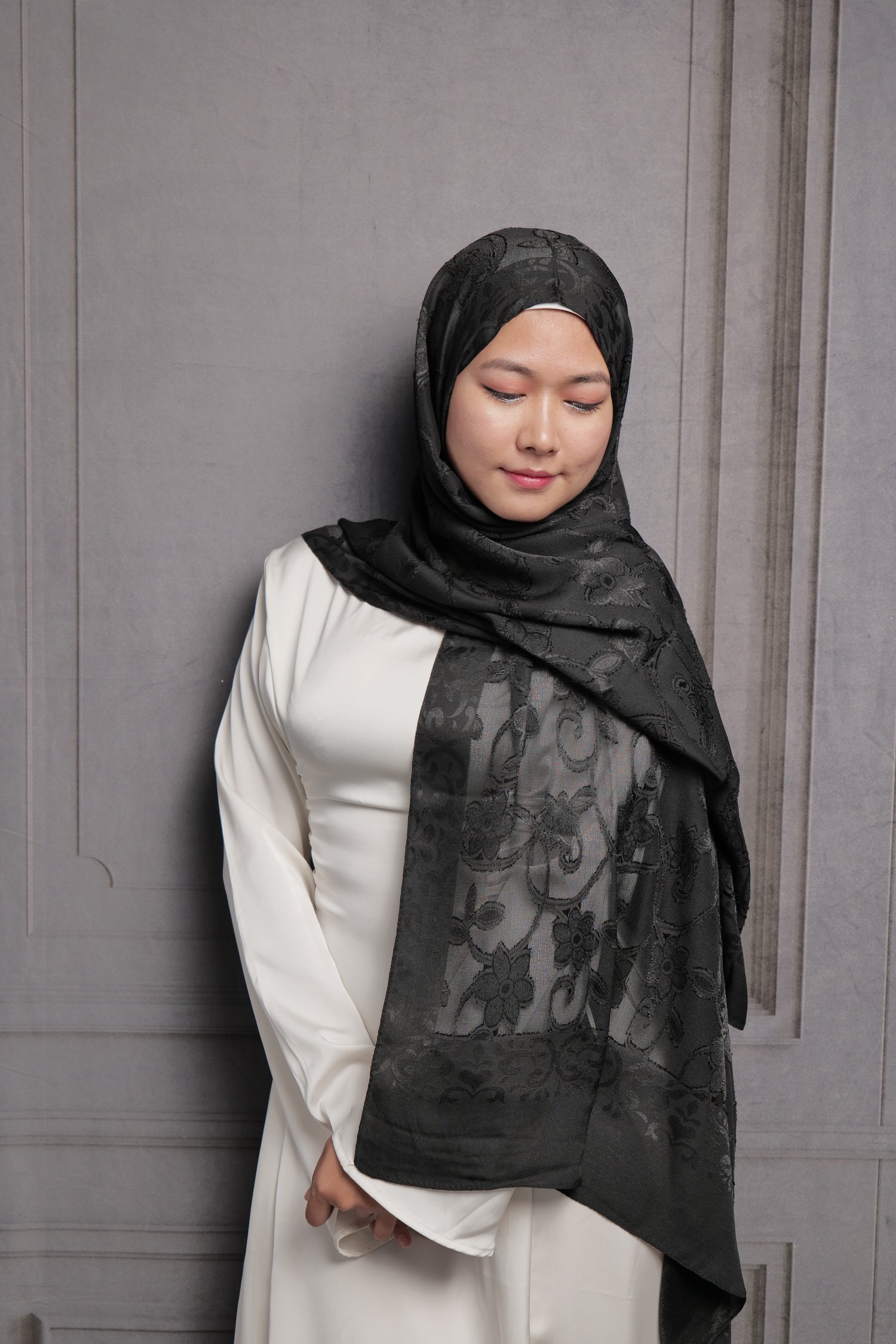 Bridal Jacquard Hijab - Black