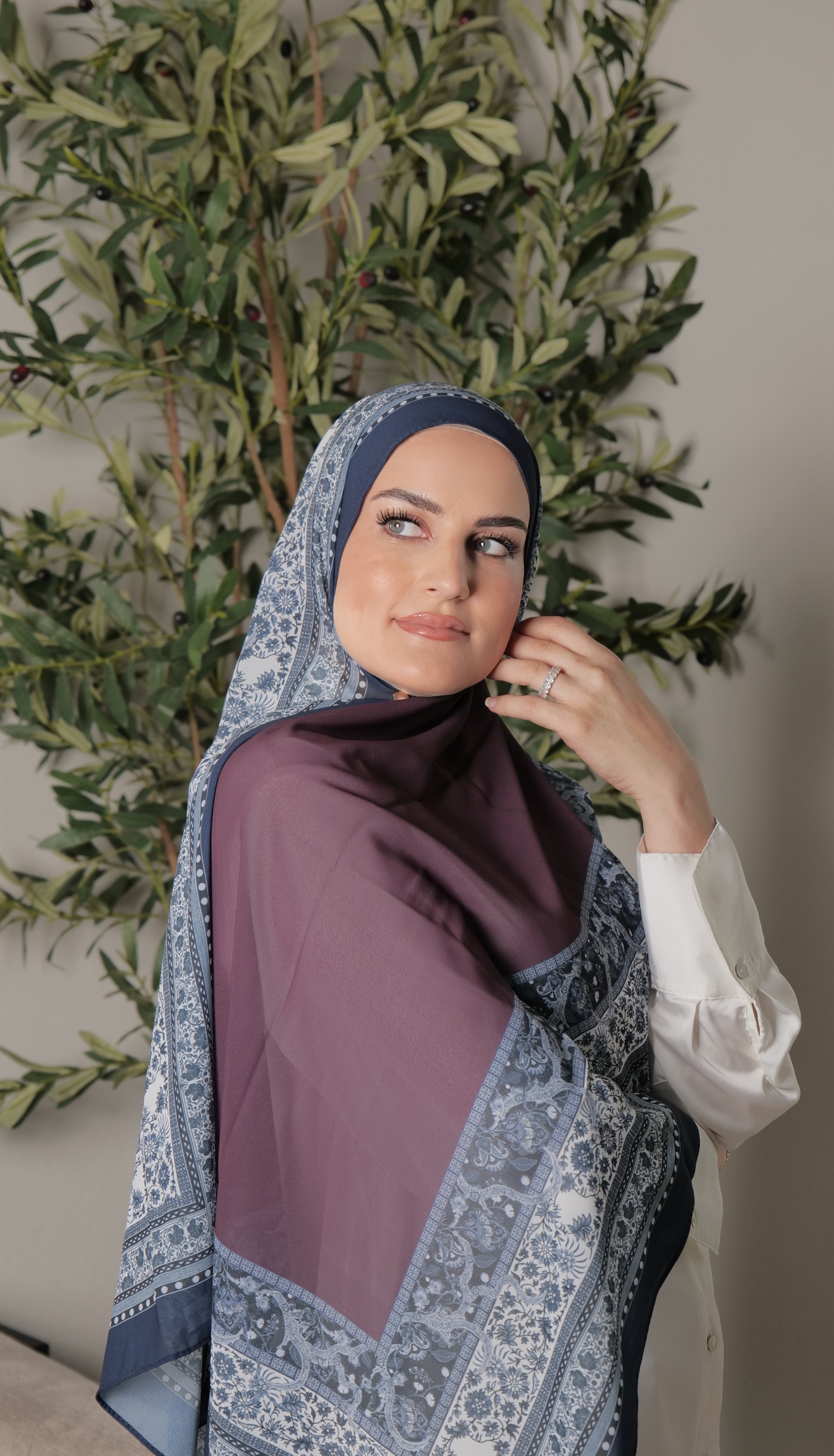 Printed Chiffon - Aubergine Arabisc