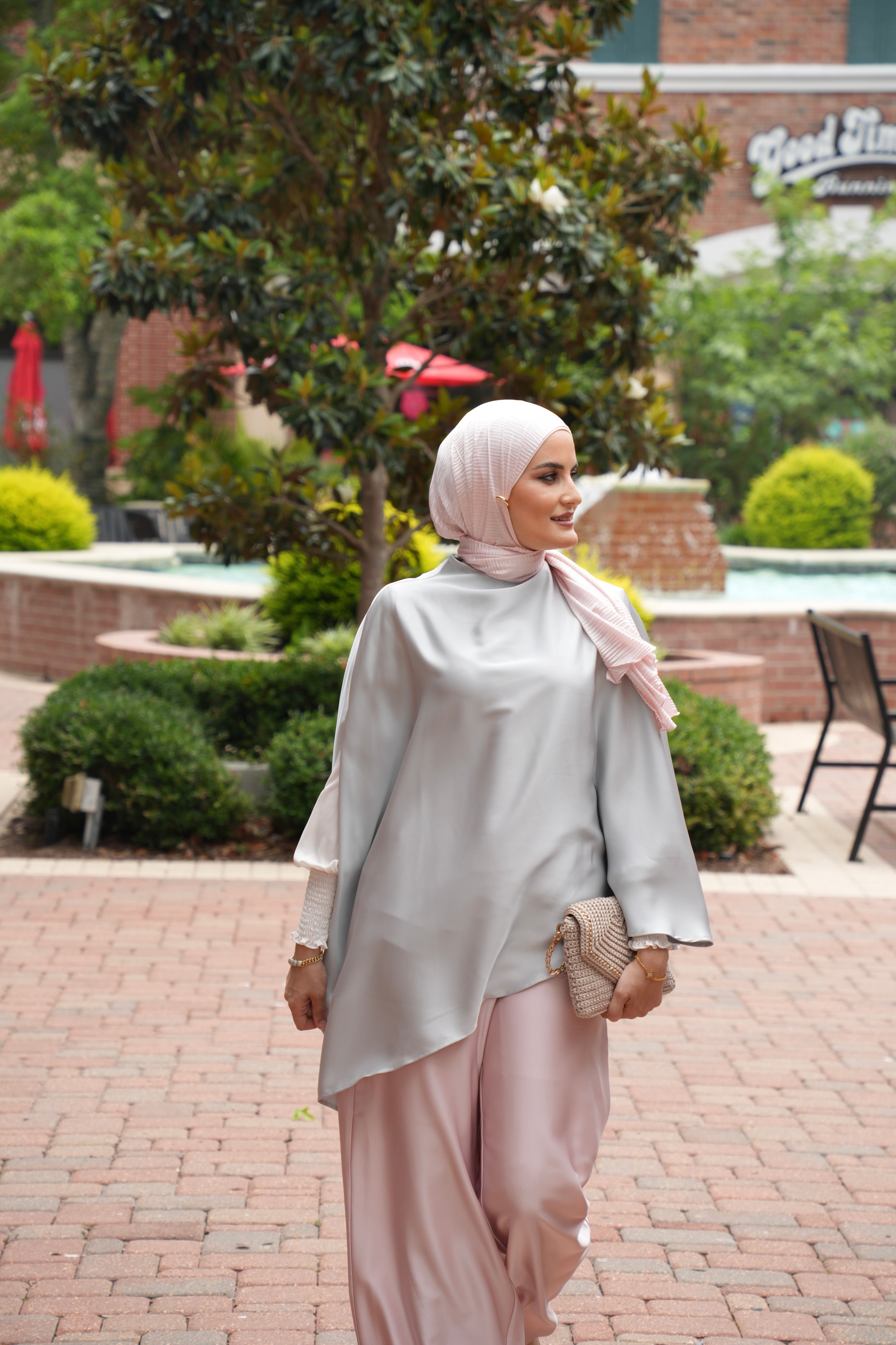 Saudi Satin Set