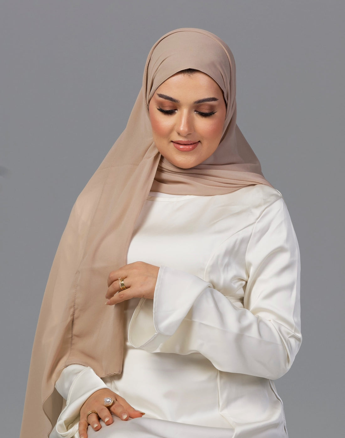 Batana Hijab - Light Taupe