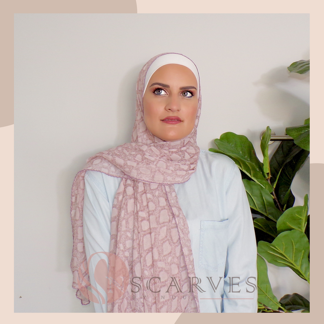 Jacquard Castle 21 - Foxy Pink